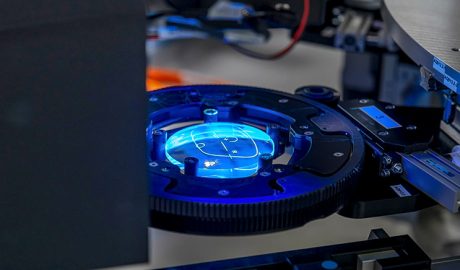 Automatische Endkontrolle Brillenglas-Herstellung