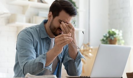 Blaulicht am Computer